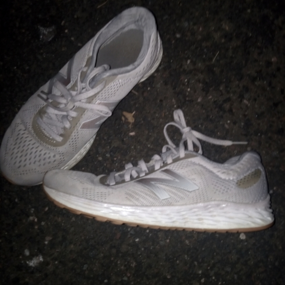 New Balance Gray Sneakers Size 7